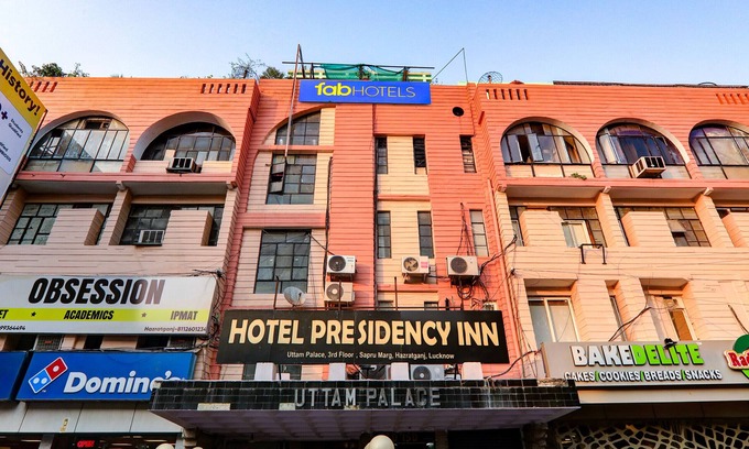 Hazratganj Hotel | Fabhotel Presidency Inn