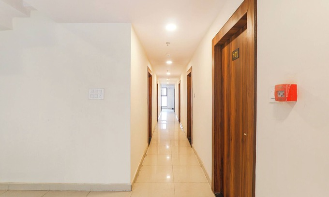 Indira Nagar Hotel | Fabhotel Rachna Palace And Banquets