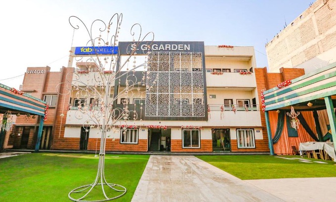 Kalyanpur Hotel | FabHotel SG Garden