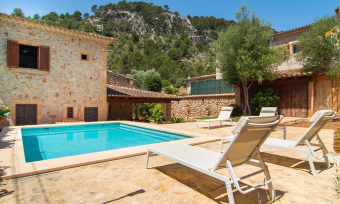 Selva House | Fabulous Rural House with views to the mountains with swimming pool