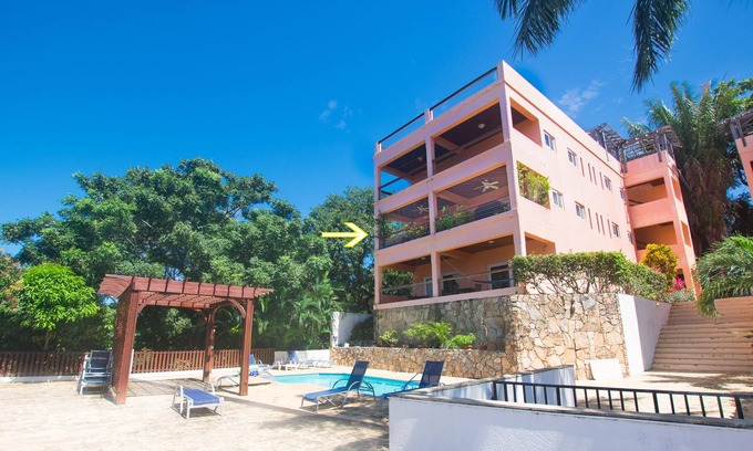 West End Condo | Fabulous Sunset Views at this comfortable condo- 2a