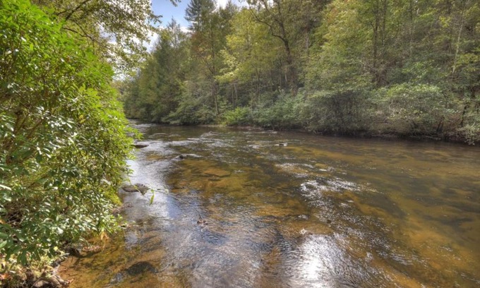 Epworth House | Fade Away On Fightingtown - Cuddleup