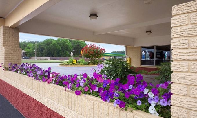 Stuttgart Hotel | FairBridge Inn Express Stuttgart