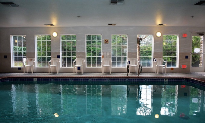 Dupont Hotel | FairBridge Inn & Suites Dupont