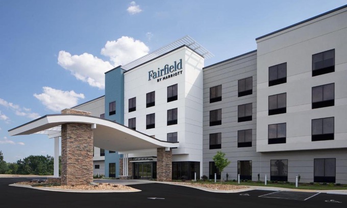 Whitsett Hotel | Fairfield by Marriott Inn & Suites Whitsett Greensboro East