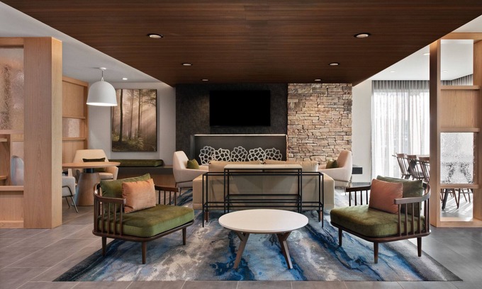 Chino Hotel | Fairfield Inn by Marriott & Suites Chino