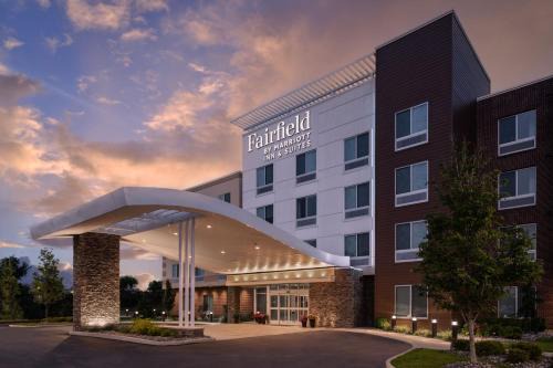 Brooklyn Hotel | Fairfield Inn & Suites by Marriott Cleveland Tiedeman Road