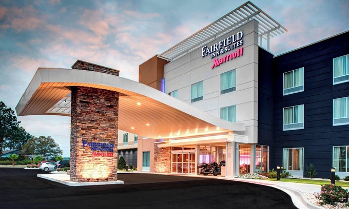 Douglas Hotel | Fairfield Inn & Suites by Marriott Douglas