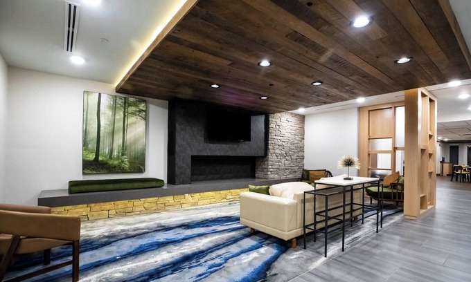 Fairgrounds Hotel | Fairfield Inn & Suites by Marriott Louisville Airport