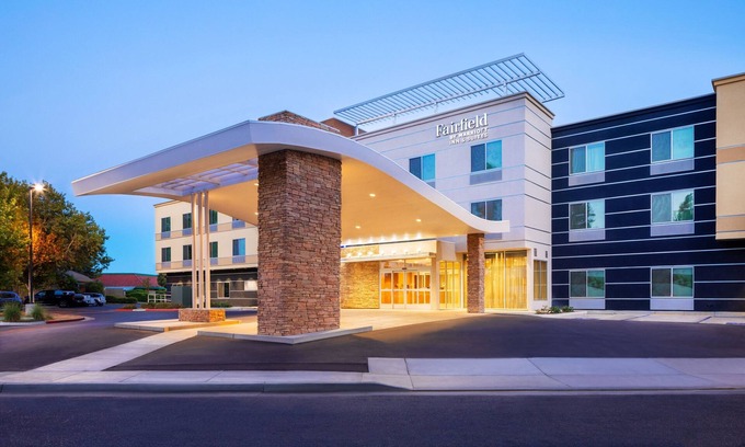 Fresno Hotel | Fairfield Inn & Suites by Marriott Fresno North/Shaw Avenue