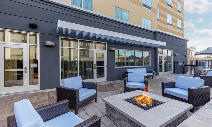 Mebane Hotel | Fairfield Inn & Suites by Marriott Mebane