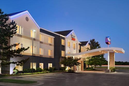 Tulsa Hotel | Fairfield Inn & Suites by Marriott Tulsa Central