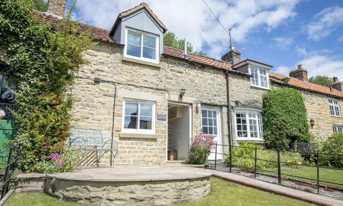 Ampleforth House | Fairview