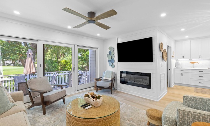 Isle of Palms Villa | Fairway Dunes 11 - Immaculate Remodel! Pickleball!