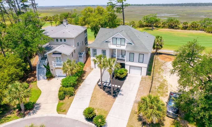 Sweetgrass House | Fairway to Heaven | Luxurious 6-BR Fripp Island Home with Marsh Views, Golf, Pools, and More!