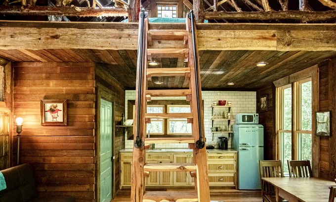 Newell Cabin | Fairytale Cabin on Lake Wedowee