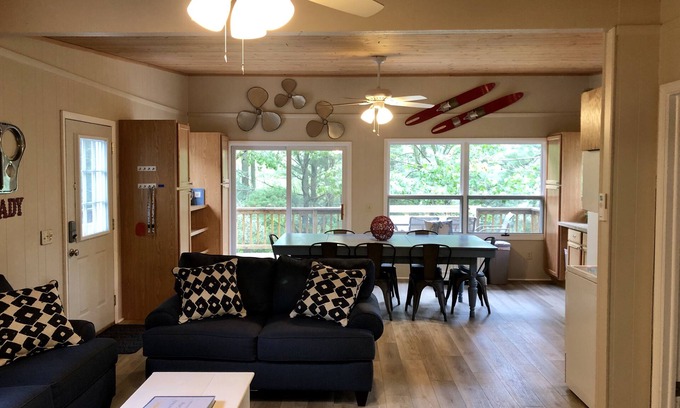 Silver Lake Cottage | 🍂🍁 Fall dates available! 2026 dates available as well!