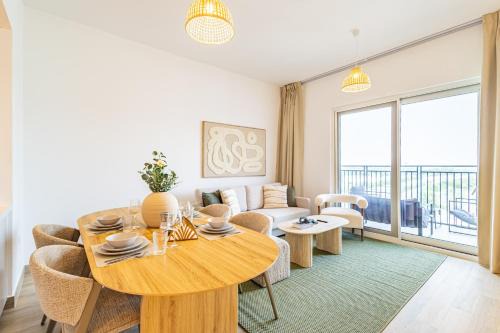 Abu Dhabi Apartment | Families & Groups Paradise 5 min from Yas Island Theme Parks