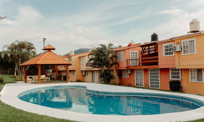 Ixtapa House | Family-Friendly Beach House - 5 min from the beach!