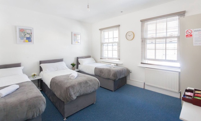 Whitechapel Apartment | Family Friendly Budget Studio in City Center