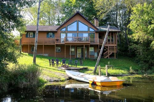 Tomah House | Family-Friendly Cabin Rental on a Private Lake near Wisconsin Dells