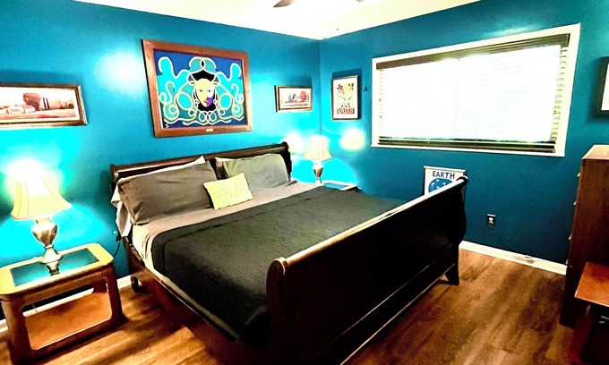 Athens House | Family Friendly Downtown Home - Private Yard, Grill