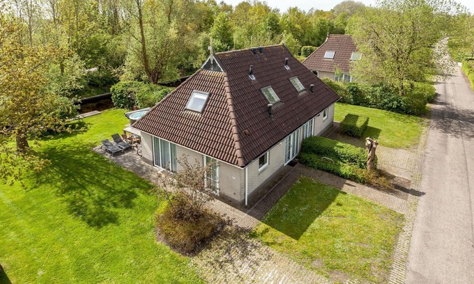 Eernewoude House | Family-Friendly Nature Stay