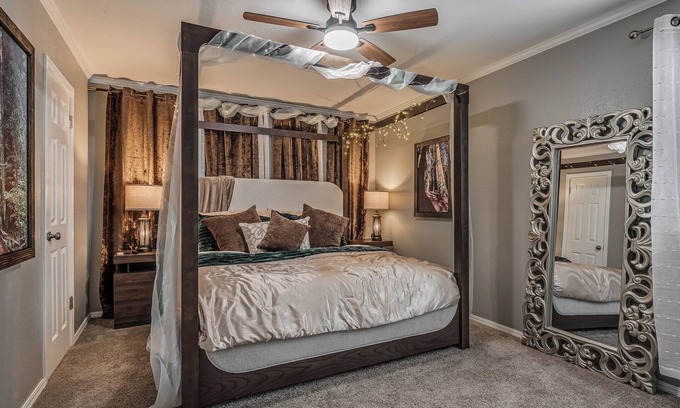 Edmond House | Family Game Retreat w/Arcade + Fire Pit