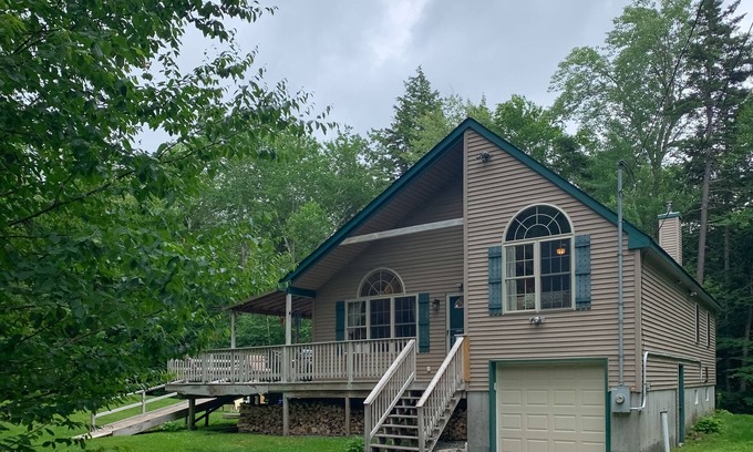 Stratton House | Family Home w/Great Yard, Fireplace, Kayaks, AC & WiFi - Near Skiing/Lakes