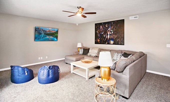 Westfield House | Family/Team Stay/5 Min. to Grand Park/PS4/XBOX