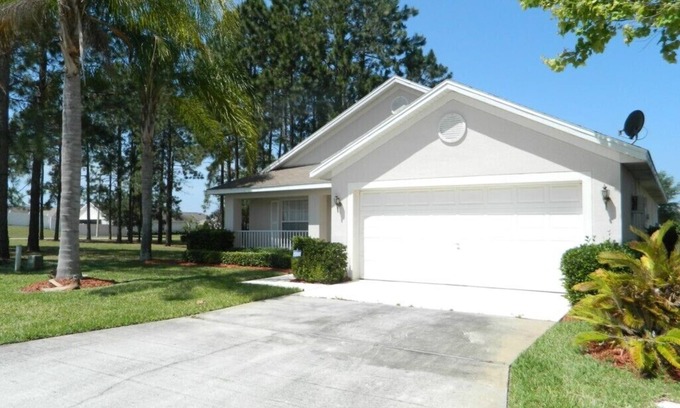 Florida Pines Villa | Family Villa w/Private Pool & Game Room - Short Drive to Disney, Golf, & Dining