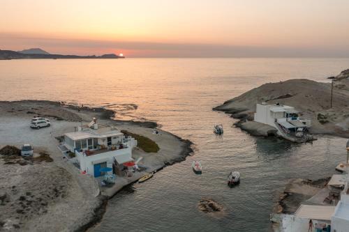 Milos House | FANI DREAM SUITE 2 & 3 (by Vilos Suites)