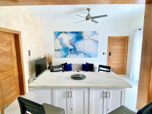 Rio San Juan Apartment | Fantástico apartamento céntrico Playa a 100 mts