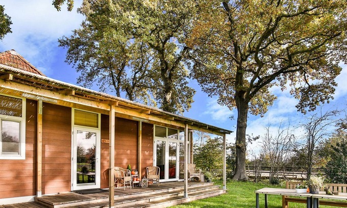 Tripscompagnie House | Fantastic modern vacation home with views