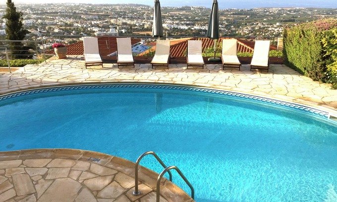 Peyia Town Villa | Fantastic Views, accommodation with private pool & games room, recently upgraded