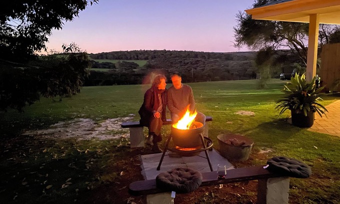 Kalgan Apartment | Farm stay close to Little beach ~ spa ~ Pets ok