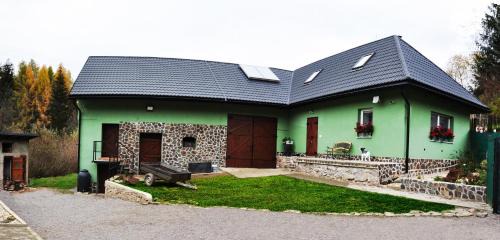 Valaska Bela House | Farma Opačitá