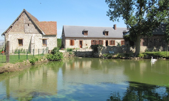 Dampierre-en-Bray Other | Farmhouse for 40 people with meeting room