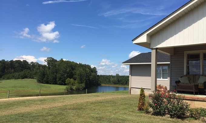 Elrod Other | Farmhouse with private lake