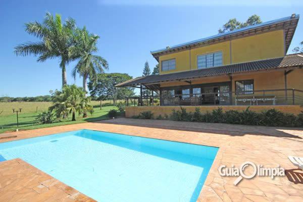 Olimpia House | Fazenda Brinsini 1 km dos Parques, espaço enorme