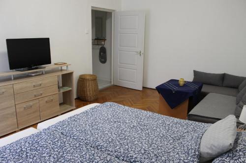 Szolnok Apartment | Fecske Apartman