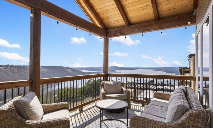 Kimberling City House | Feels Like Summer has Best Lake Views, Hot Tub, Shared Pools, Free Tickets, Games