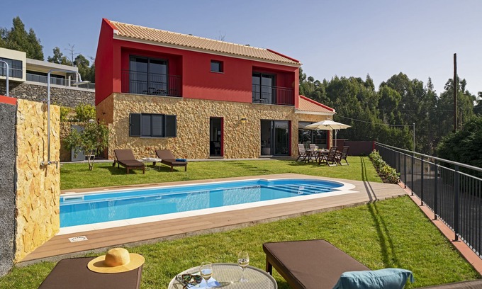 Ponta do Pargo Villa | Felicidade Rocha I, for families, with a pool.