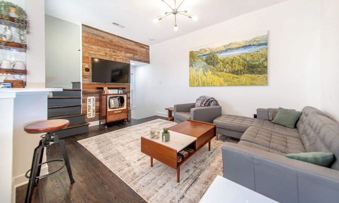 Fells Point Condo | Fells Point Charm with a View