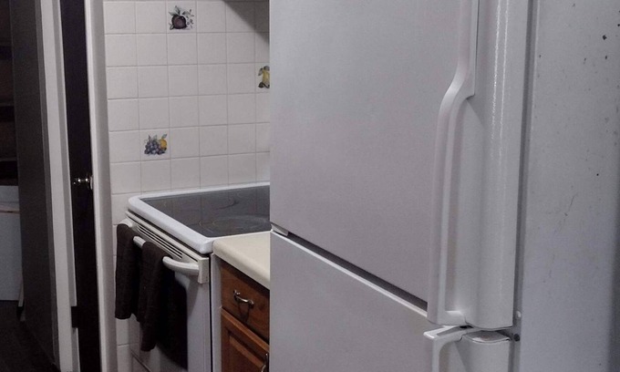 Palatka House | Fenced Fisherman's 3 bedroom house in charming Palatka with WiFi and AC