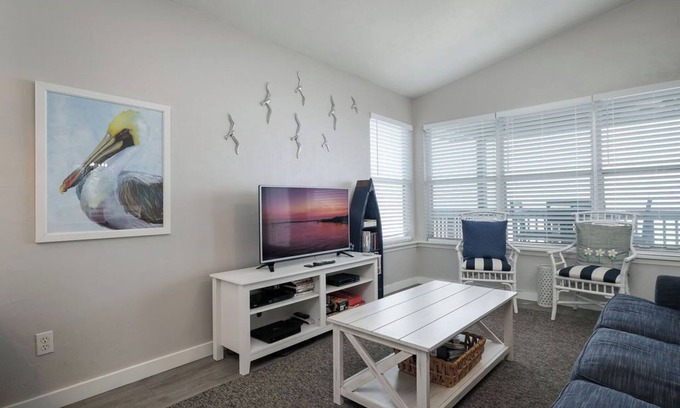 Cedar Key Condo | Fenimore Mill 2F - Gulf Front, Pool, Pet Friendly!