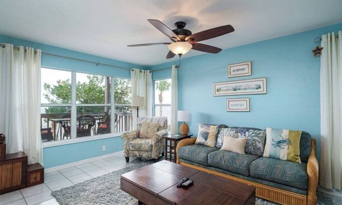 Cedar Key Condo | Fenimore Mill 5A - Open Gulf View, Pool & Hot Tub!