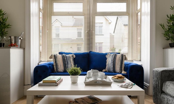 Porthcawl House | Fenton House - Modern, 4 Bedroom, Pets Accepted