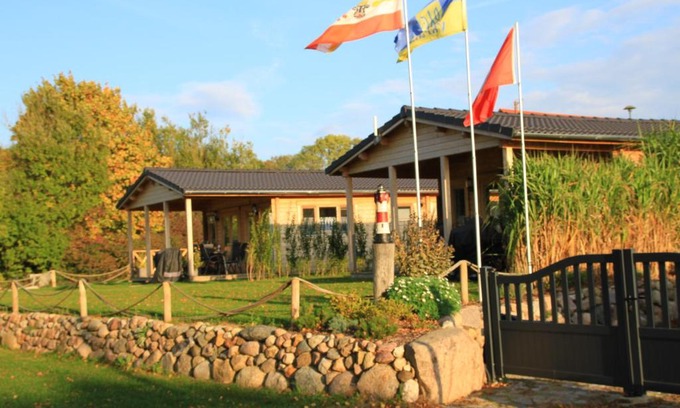 Techentin House | Ferienhäuser Seeblick