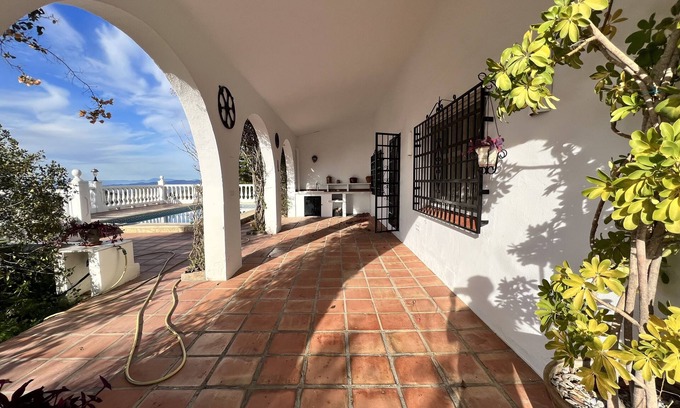 Sayalonga Cottage | Ferienhaus Costa de Sol mit Pool und Schönem Blick auf das Meer und die Berge